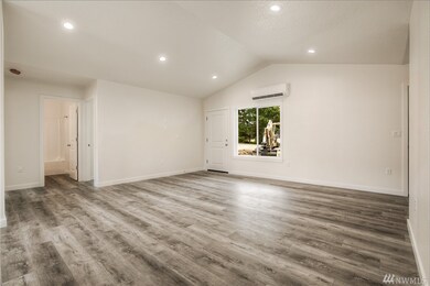 303 Oak St, Winlock, WA 98596 - photo 6