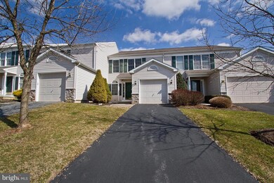 39 Creekside Dr, Millersville, PA 17551 - photo 2