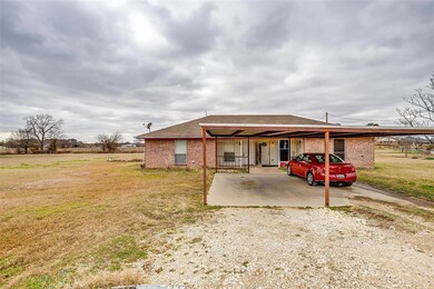 5005 Green Tree Ln unit B, Joshua, TX 76058 - photo 3