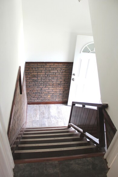 STAIRS TO OUT SIDE