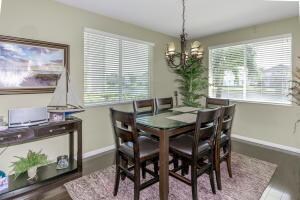 3012 Laurel Ridge Cir, Riviera Beach, FL 33404 - photo 4