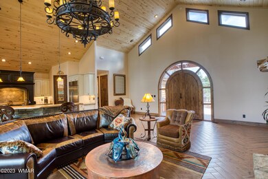 008_Living Room
