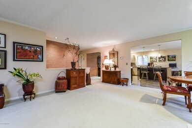 008-Dining_Room-5952566-unbranded_medium