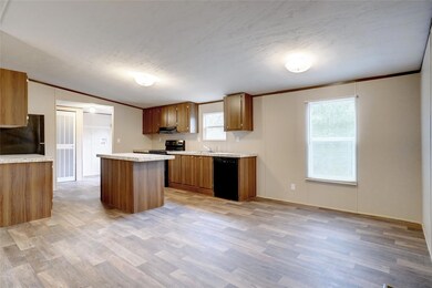 2509 Elk Trail, Granbury, TX 76048 - photo 5