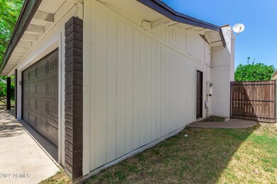 0005-04 - Ivanhoe