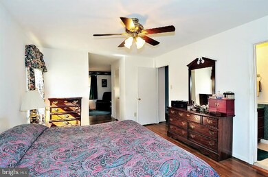 4927 Pale Orchis Ct, Columbia, MD 21044 - photo 7