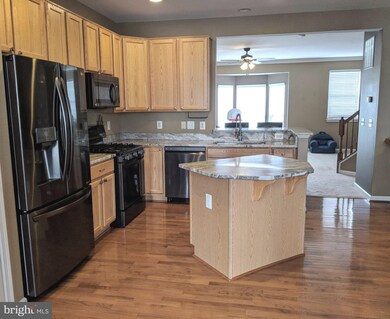 25259 Gothic Square, Chantilly, VA 20152 - photo 4