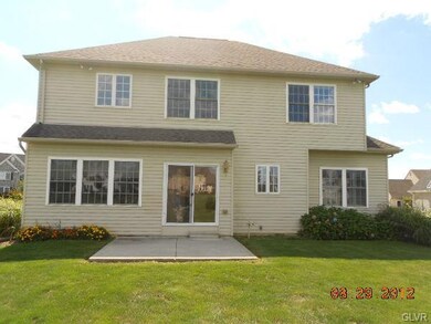 1949 Creamery Ct, Alburtis, PA 18011 - photo 2