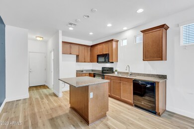 3298 E Orchid Ln-15