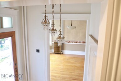 Front Entrance to Living Room
