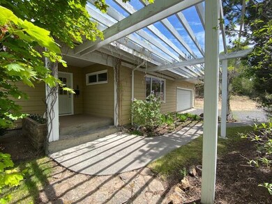 616 NE 10th St, Bend, OR 97701 - photo 4