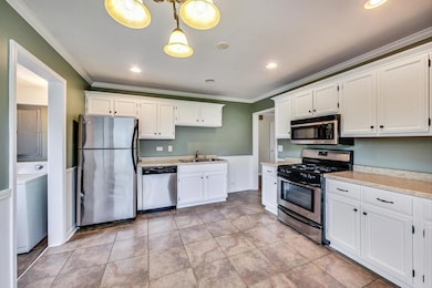 2204 Quail Ln, Rolling Meadows, IL 60008 - photo 3