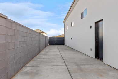 04 - 4967_OrchardLn_MLS-24