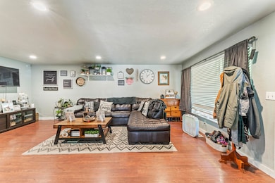 1505 SW I St, Grants Pass, OR 97526 - photo 5