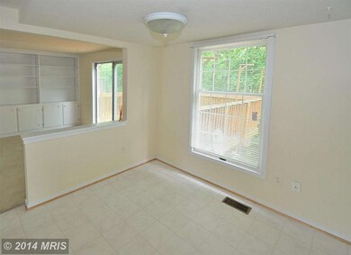 7619 Fallswood Way, Lorton, VA 22079 - photo 4