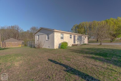 102 Tech St, Paragould, AR 72450 - photo 2