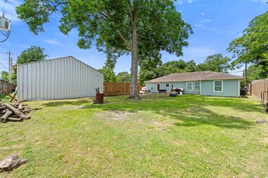 713 Berry Rd, Houston, TX 77022 - photo 5