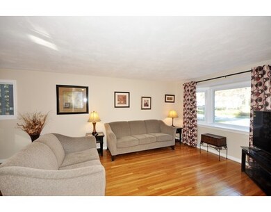 3 Blossom Dr, Billerica, MA 01821 - photo 3