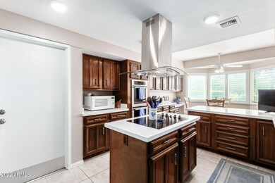 2924 S. Fairway Dr.