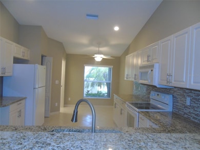 3725 Albacete Cir unit 90, Punta Gorda, FL 33950 - photo 4