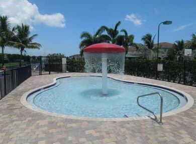 3241 Laurel Ridge Cir, Riviera Beach, FL 33404 - photo 4