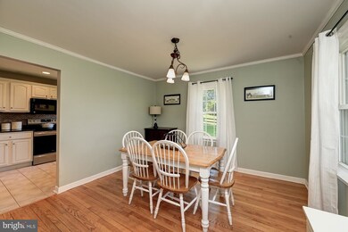 10723 Mapleville Rd, Hagerstown, MD 21742 - photo 7