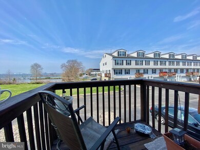 3 Riverwatch Ct unit 3, Essington, PA 19029 - photo 2