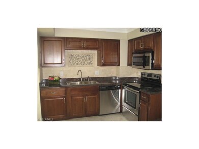 Homemakers dream kitchen with new custom cabinets,