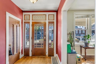 4543 Varrelmann Ave, Saint Louis, MO 63116 - photo 2