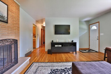 5405 Willowwood Rd, Columbus, OH 43229 - photo 2