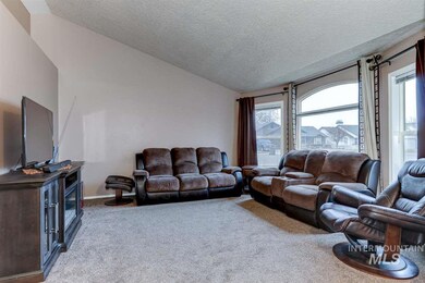 439 Summer Ct, Nampa, ID 83686 - photo 4