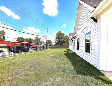 9322 Highlawn St, Houston, TX 77022 - photo 2