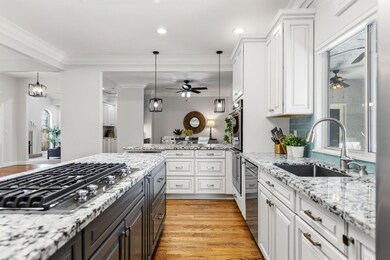 112 Tomlinson Dr, Folsom, CA 95630 - photo 2