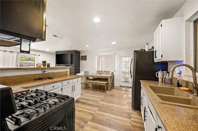 43826 Beech Ave, Lancaster, CA 93534 - photo 7