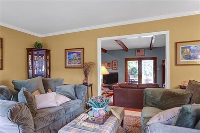 4301 Salem Dr, Emmaus, PA 18049 - photo 4