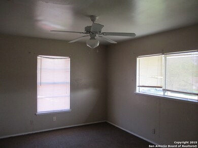 4722 Argonne Dr, San Antonio, TX 78220 - photo 5