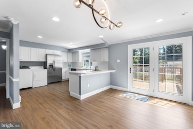 343 Sugartown Rd unit B, Wayne, PA 19087 - photo 2