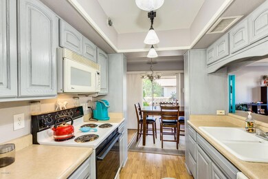 kitchen/dining