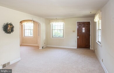 3027 Edmonds Rd, Lafayette Hill, PA 19444 - photo 2