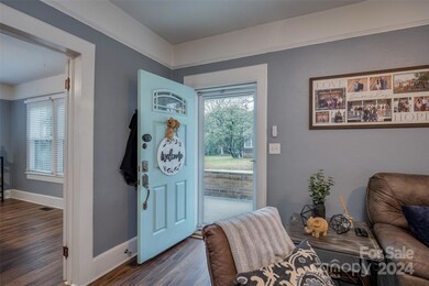 407 Walnut St, Camden, SC 29020 - photo 7