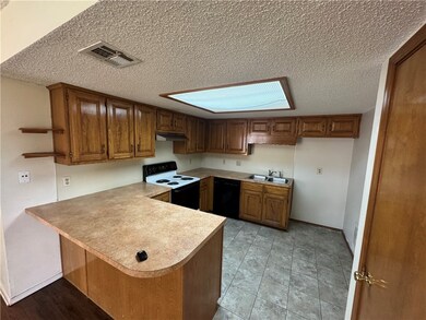 301 S 11th Place, Rogers, AR 72756 - photo 3