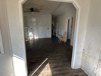 297 Oak Valley Ln, Springtown, TX 76082 - photo 4