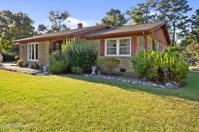 206 Hunter Ct, Jacksonville, NC 28546 - photo 3