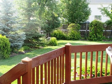 Tree lined lot w/Privacy Fence