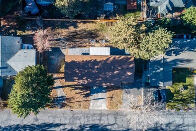 2021_12_431-433_se_4th_st-3