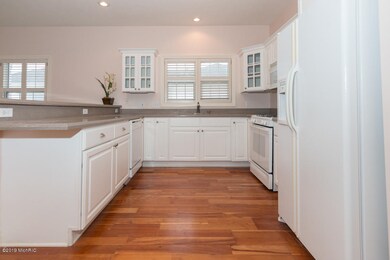 2195 Boardwalk Ct unit 3B, Wayland, MI 49348 - photo 2