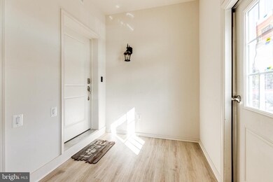 9258 Kos Ln, Manassas, VA 20111 - photo 3