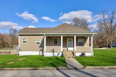 215 N Lincoln St, Galveston, IN 46932 - photo 3