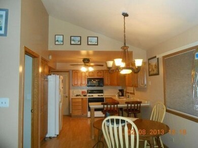 148 Carnation St, Dyer, IN 46311 - photo 2