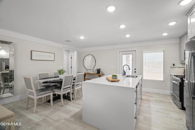 854 Mallett St-6